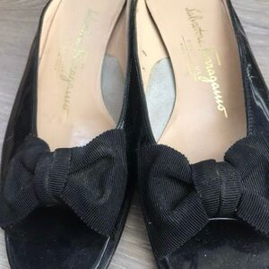 Salvatore Ferragamo Black Grosgrain Bow Peep-Toe Flats